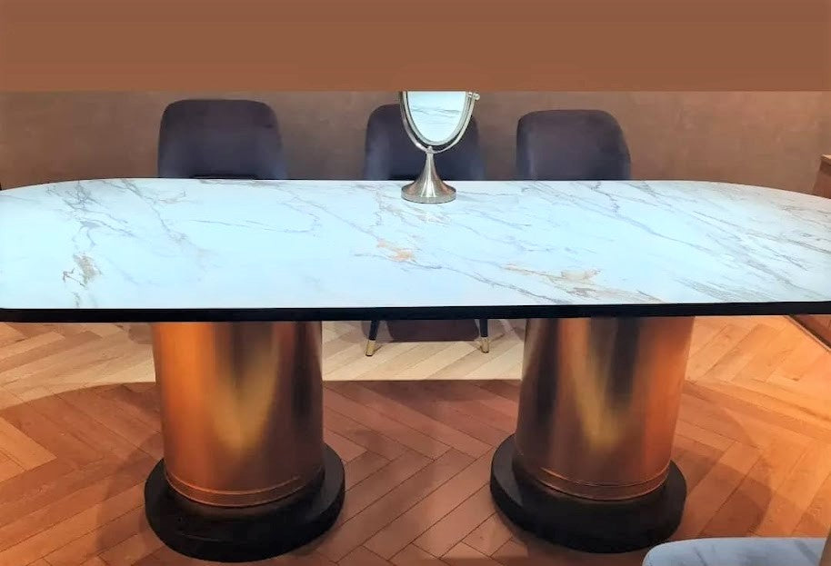 Bipolar Dining Table